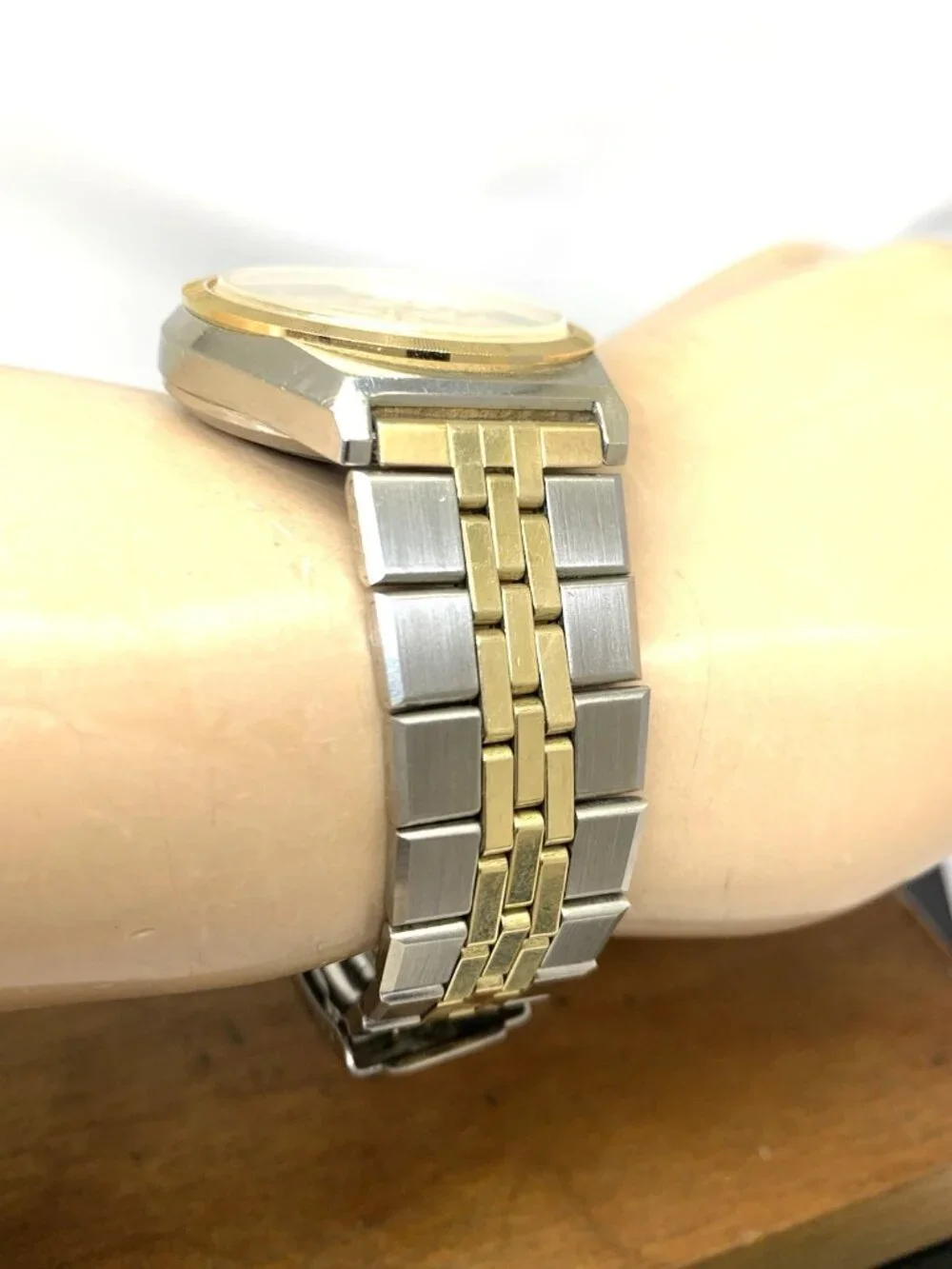 Bulova accutron men